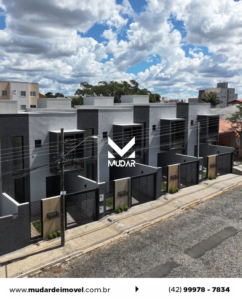 Sobrado com 3 quartos com suíte  Jardim Carvalho