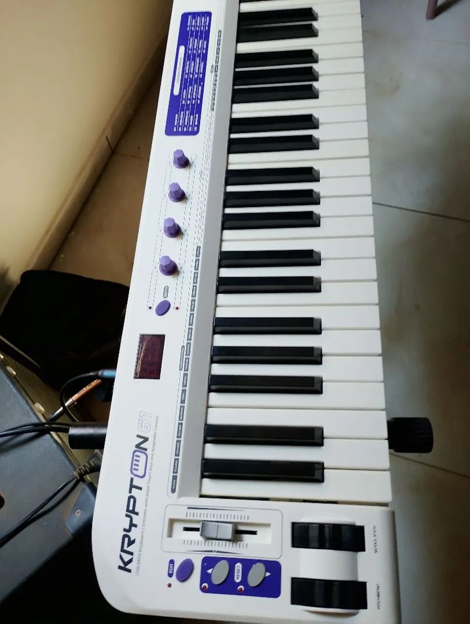 vendo teclado controlador ..61 teclas ..5 oitavas  - Foto 5