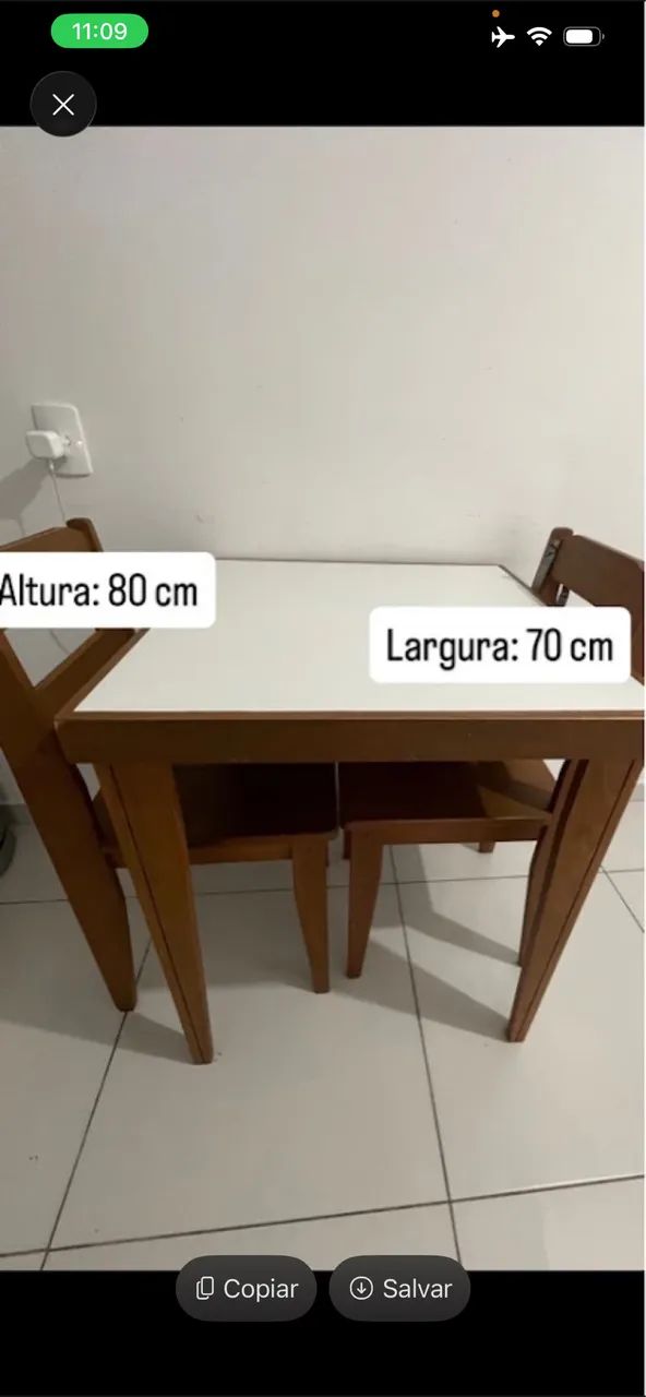 Conjunto Mesa de Madeira Maciça com 2 Cadeiras - Excelente Estado! - Foto 2