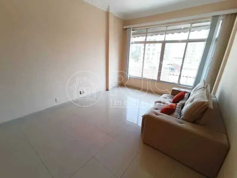 3 Quartos,  Reformado e com Copa-Cozinha  Rua Santa Sofia (Praça Saens Peña) - Foto 3