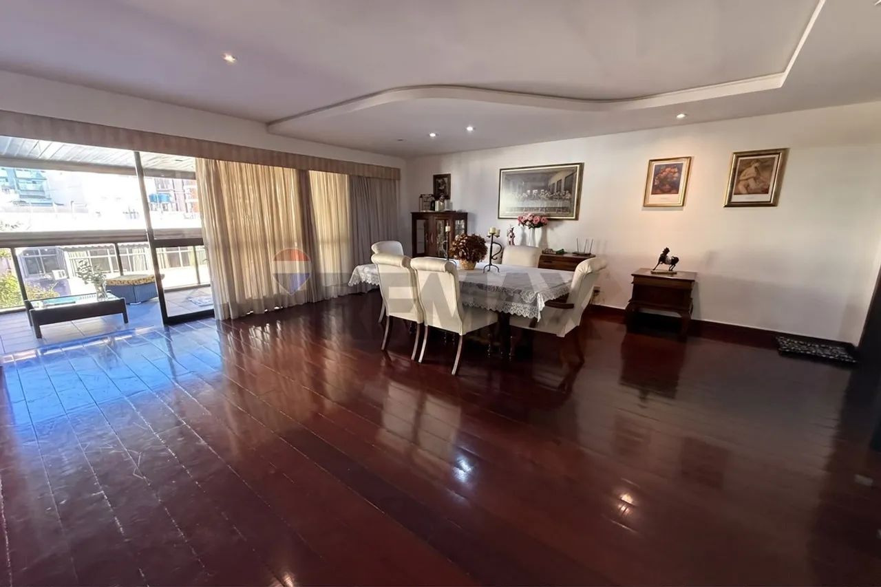 Cobertura duplex de 4 quartos no coração da Tijuca
