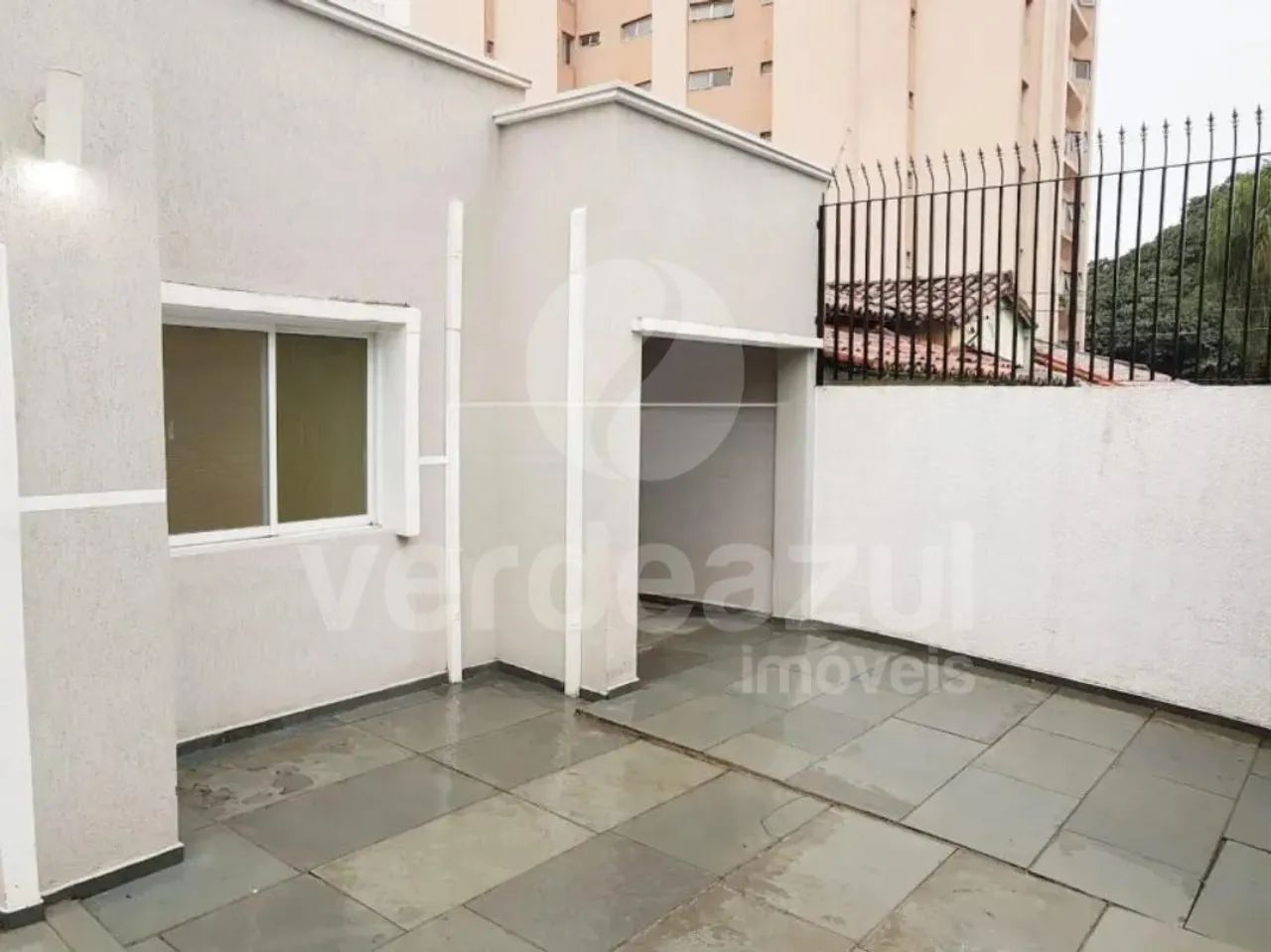 Casa comercial com 4 salas e 13 vagas no bosque - Foto 2