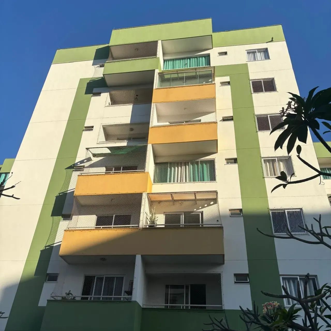 02 quartos, com cozinha americana, armários e área de lazer - Foto 2