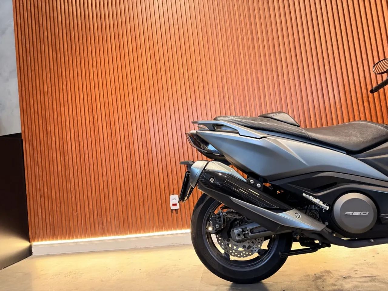 Kymco AK 550i ABS 2023 - Foto 4