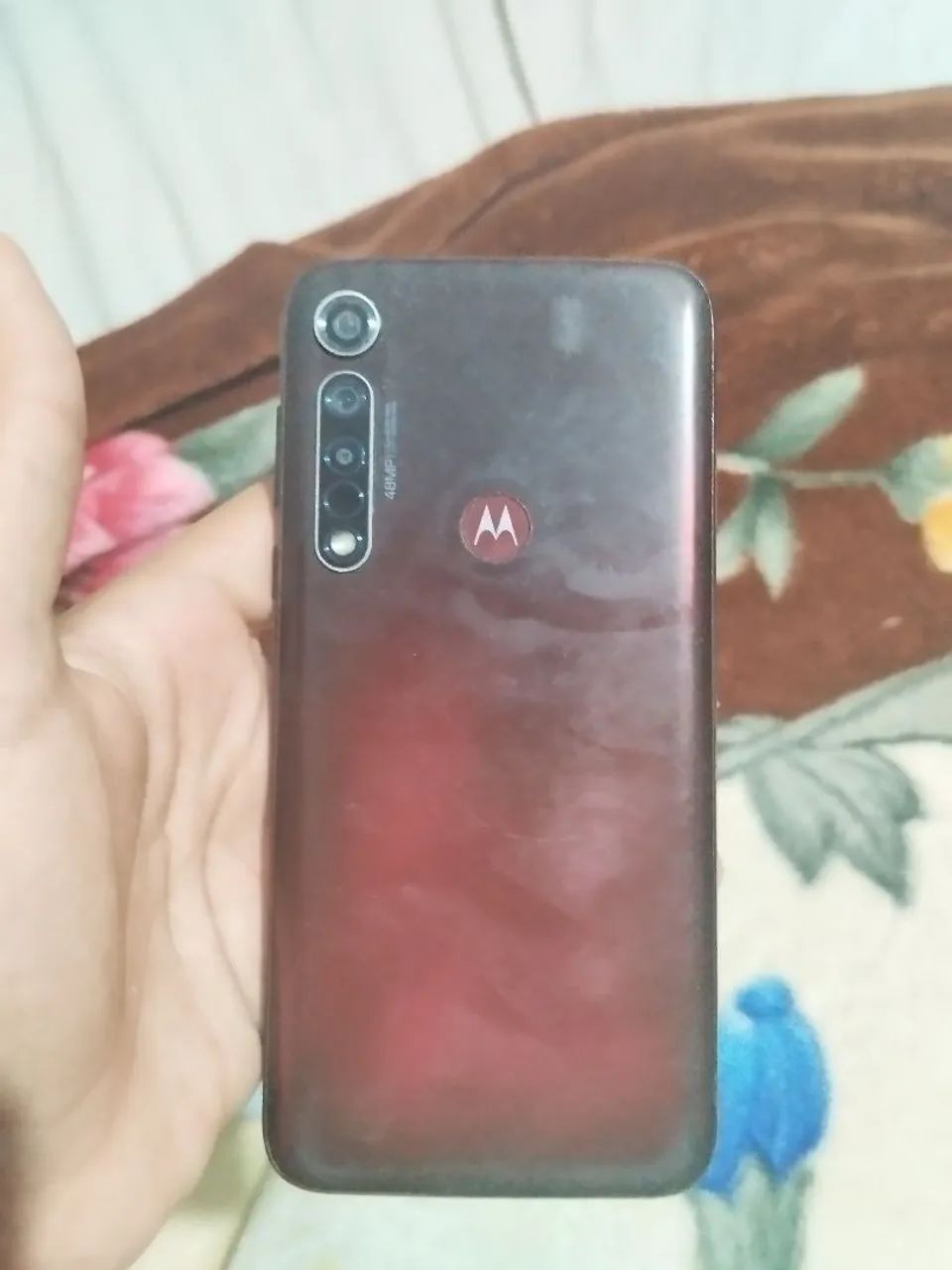 Motorola g8 plus com tela quebrada 