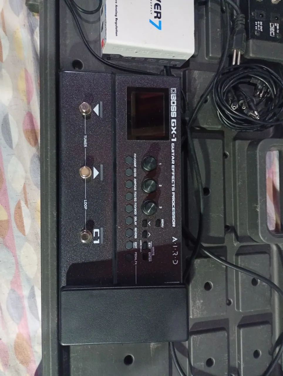 Boss GX 1 com case e fonte - Foto 2