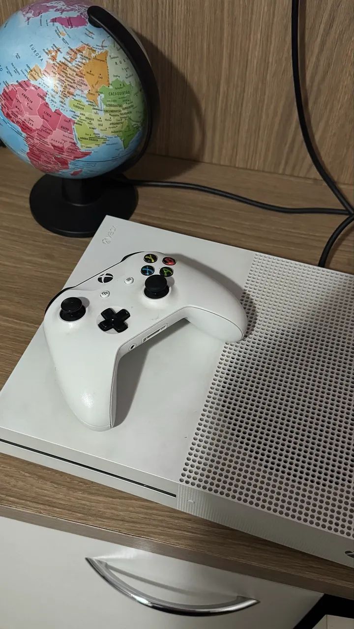 Xbox One S 1tb + 2 jogos  - Foto 2