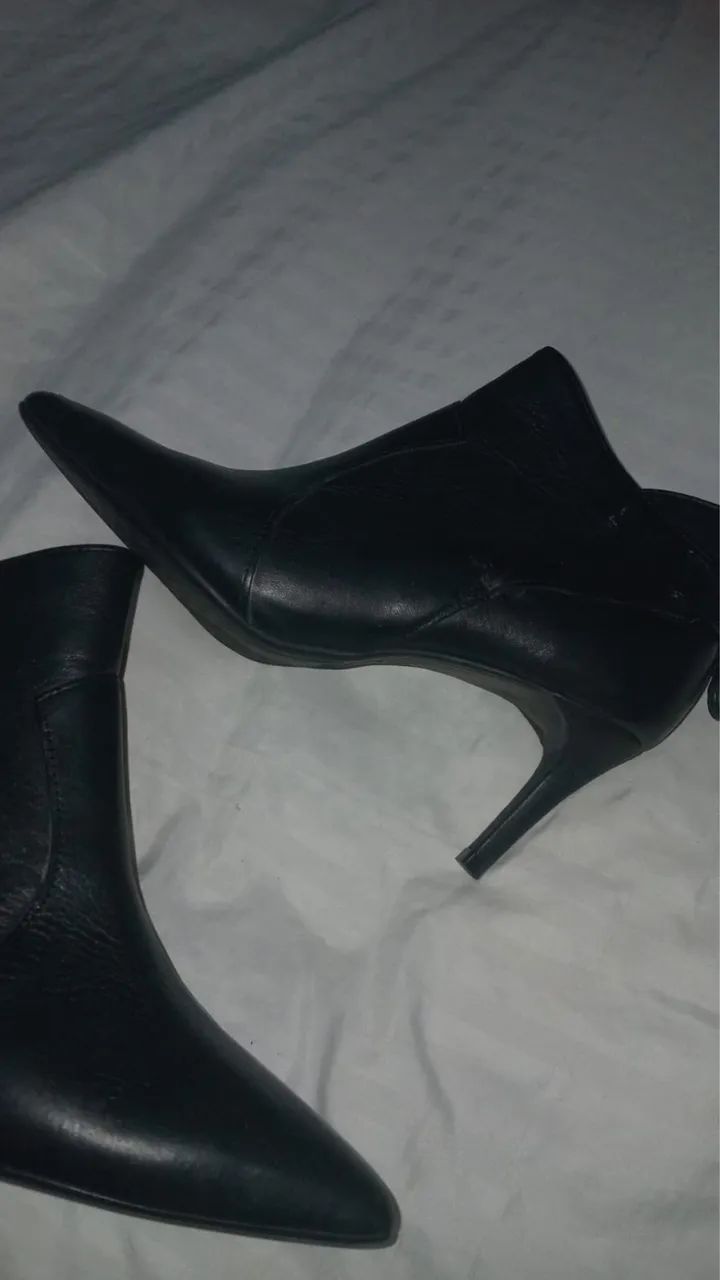 Bota Santa Lolla em couro  - Foto 4