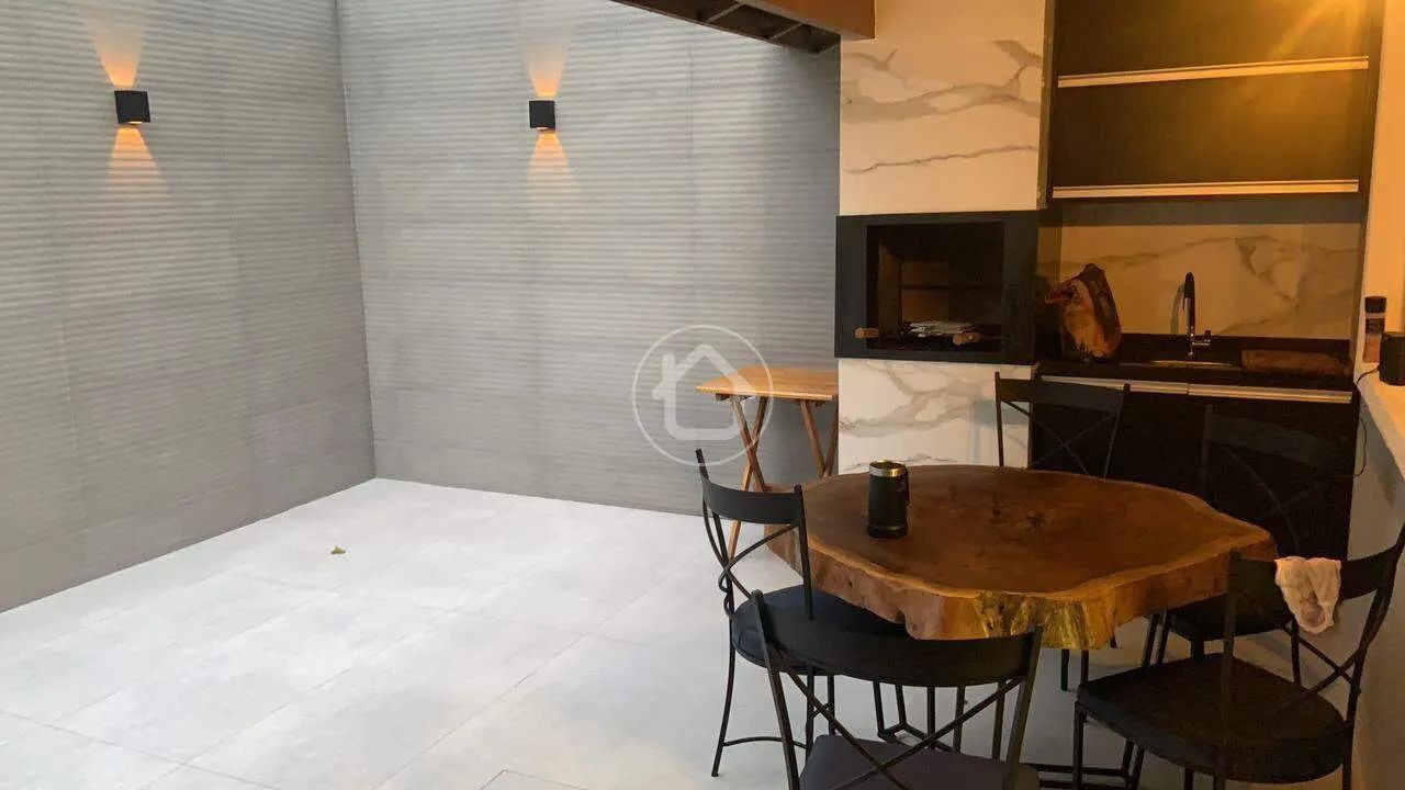 SOBRADO COND. PALM VILLAGE