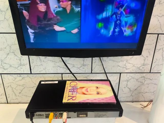 Reprodutor de DVD e CD SONY DVP-SR200P + DVD de brinde( usado)  - Foto 4
