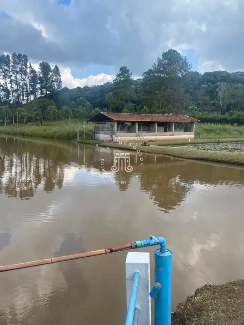 CHÁCARA À VENDA COM 2 CASAS NA CIDADE DE JARINU / SP.