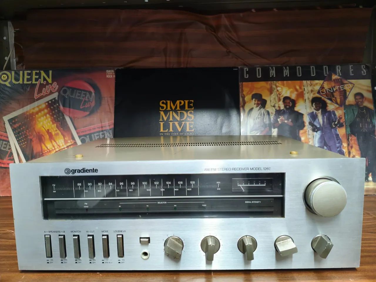 RECEIVER GRADIENTE MODEL 1260 - Foto 4