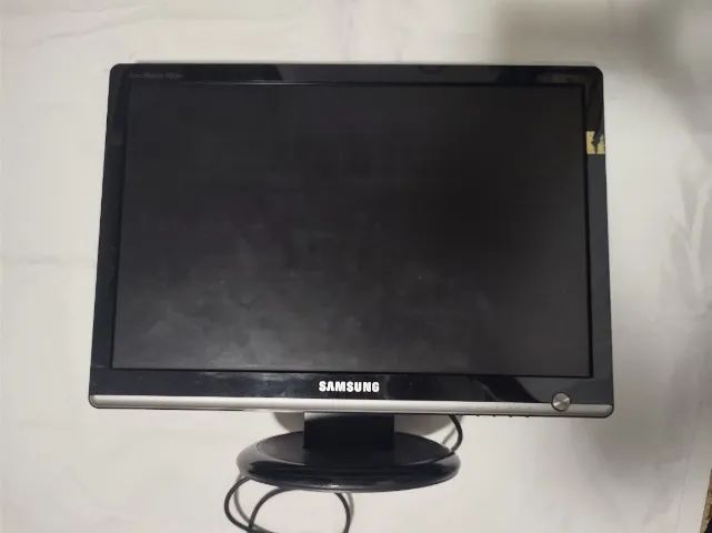 Monitor Samsung 931bw com defeito