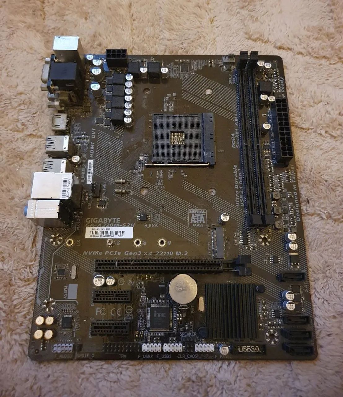 Placa mãe Gigabyte A320M - Foto 2
