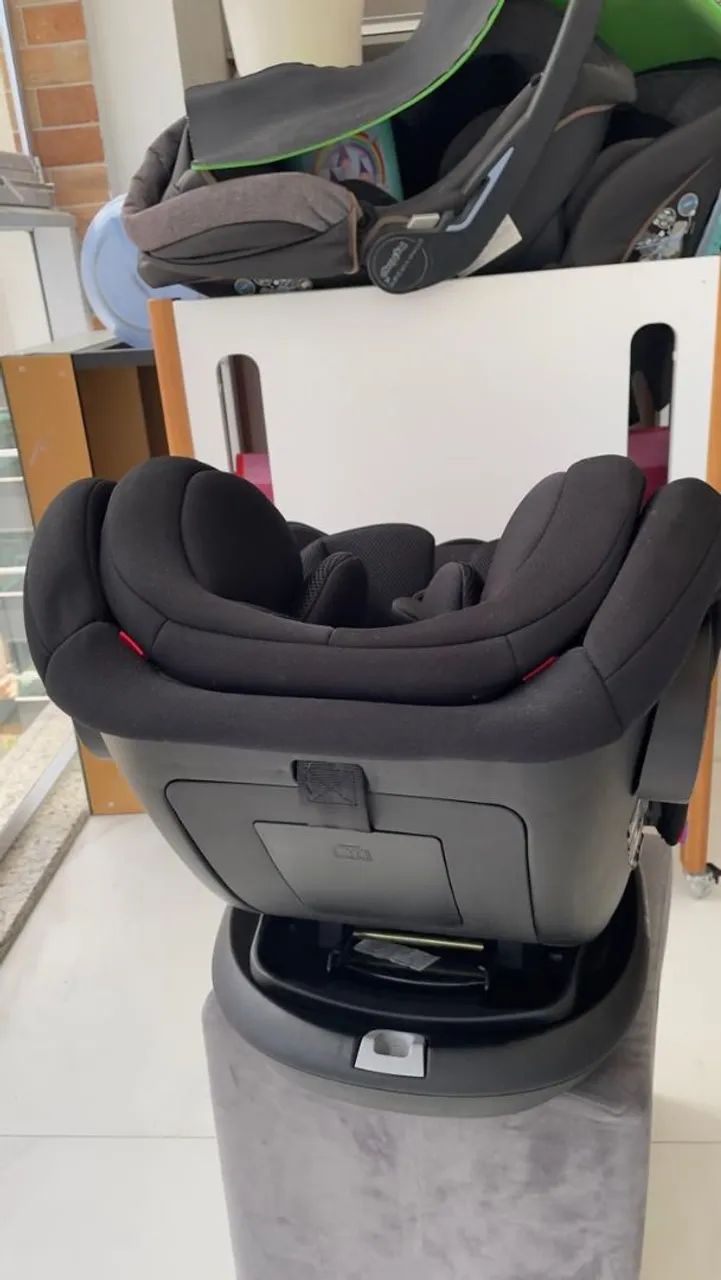 Cadeira bebê conforto para carro giratória, 360 seminova em ótimas condições. - Foto 3
