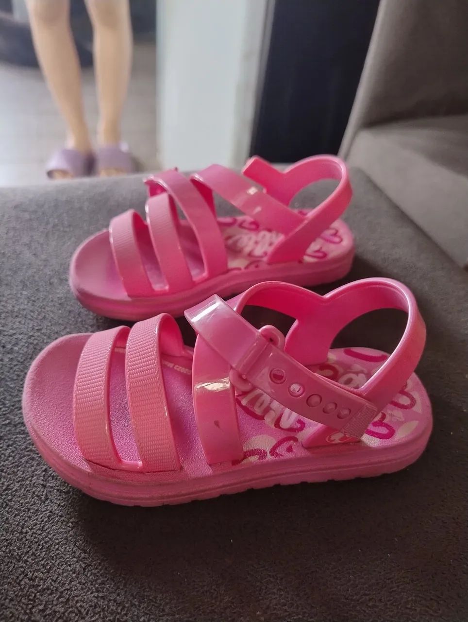 Sandália da Barbie infantil  - Foto 2