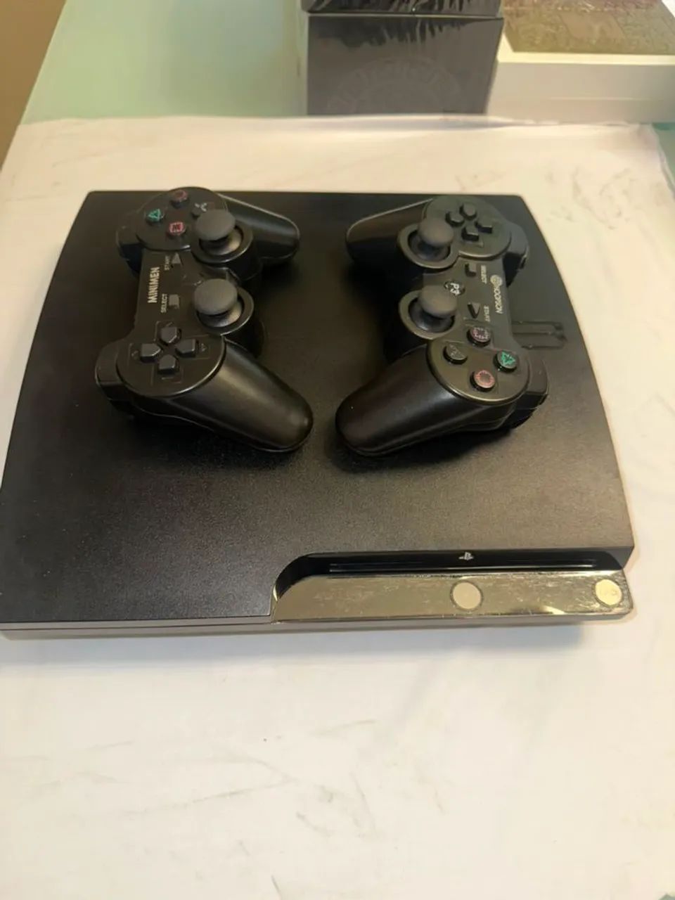 PS3 slim 1TB, desbloqueado - 2controles - Foto 2