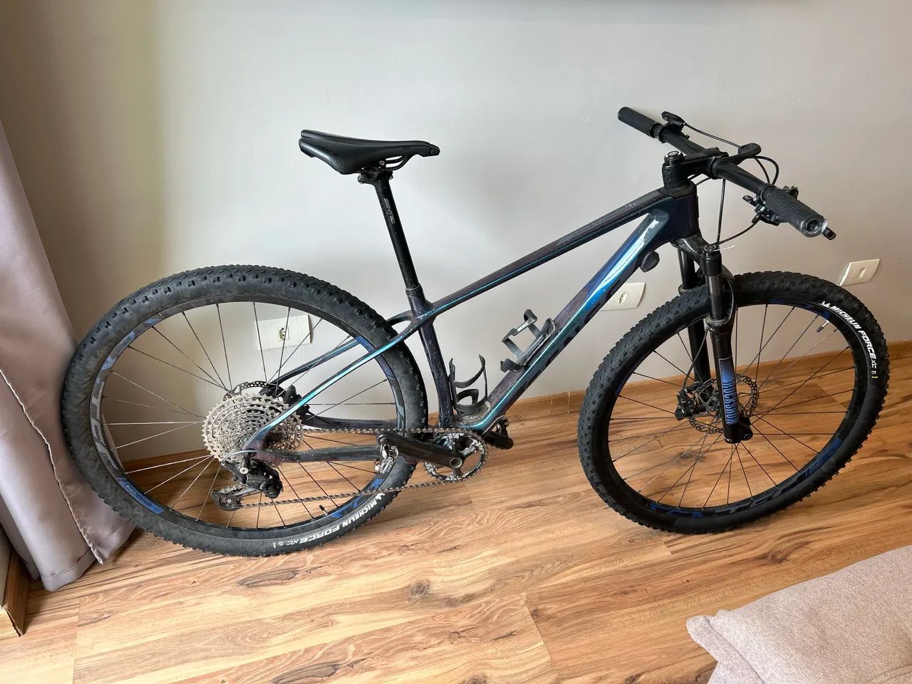 Vendo MTB carbono 