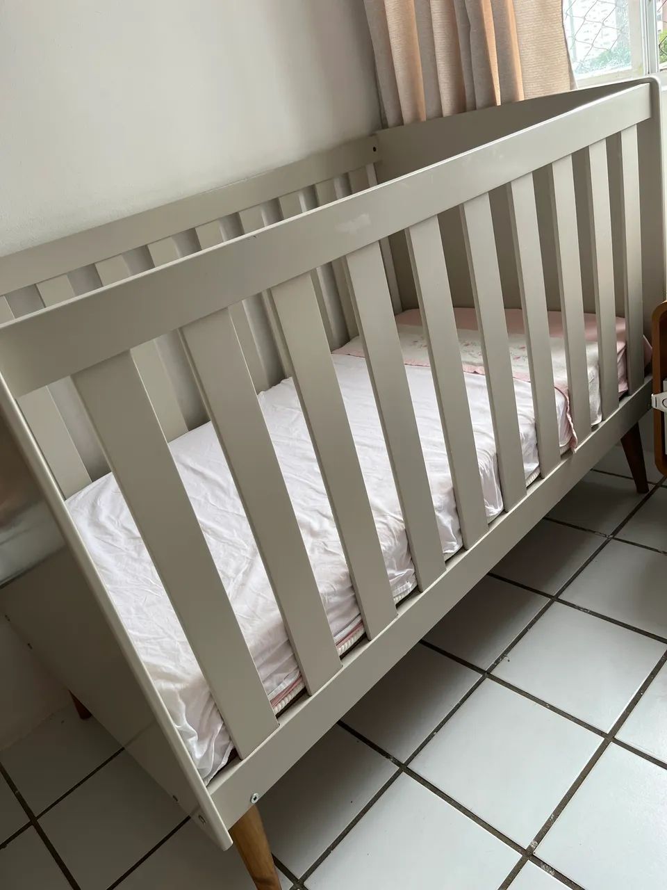 Vendo berço ( vira mini cama)  - Foto 2
