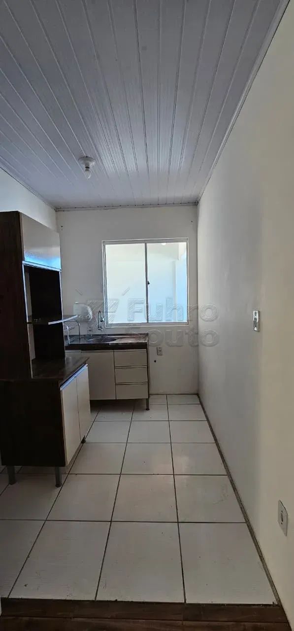 Casa com 2 Dormitórios, Ampla Churrasqueira e Pátio no Arcobaleno - Foto 3