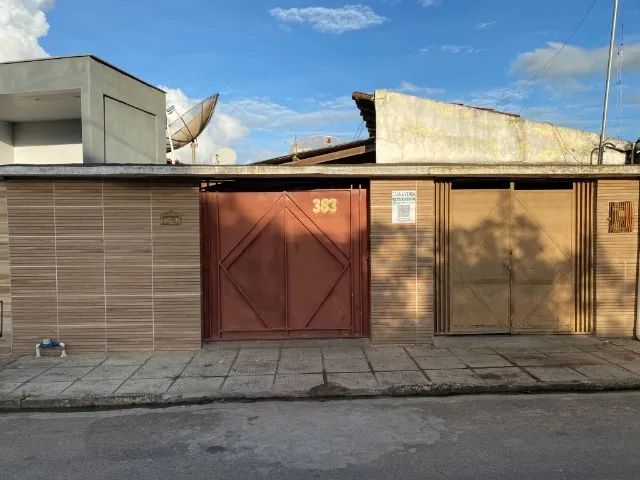 Casa com garagem + espaço comercial no São Francisco. More e empreenda no mesmo lugar - Foto 2