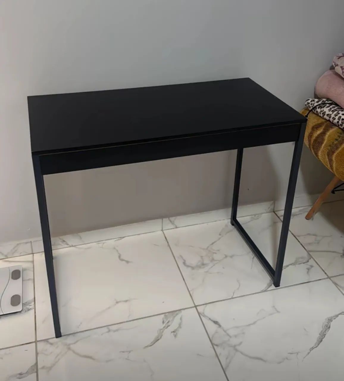 Mesa escrivaninha aparador