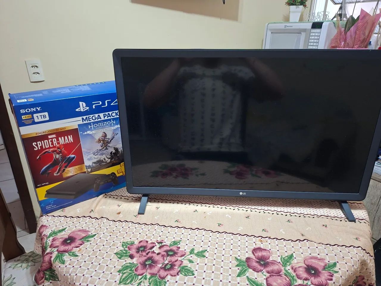 Tv LG 32 polegadas junto com ps4 