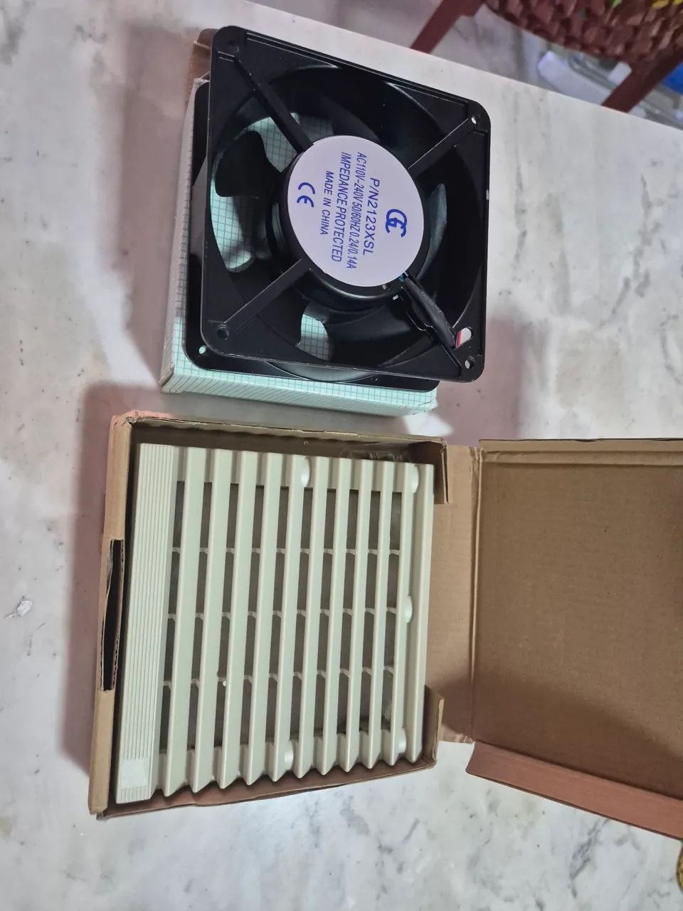 Microventilador com filtro e grade, 120 X 120mm, 220v