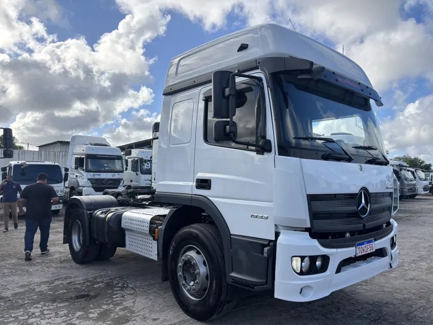 Mercedes-Benz Atego 1933 330 2024/2025 Caminhão Usado Seminovo.