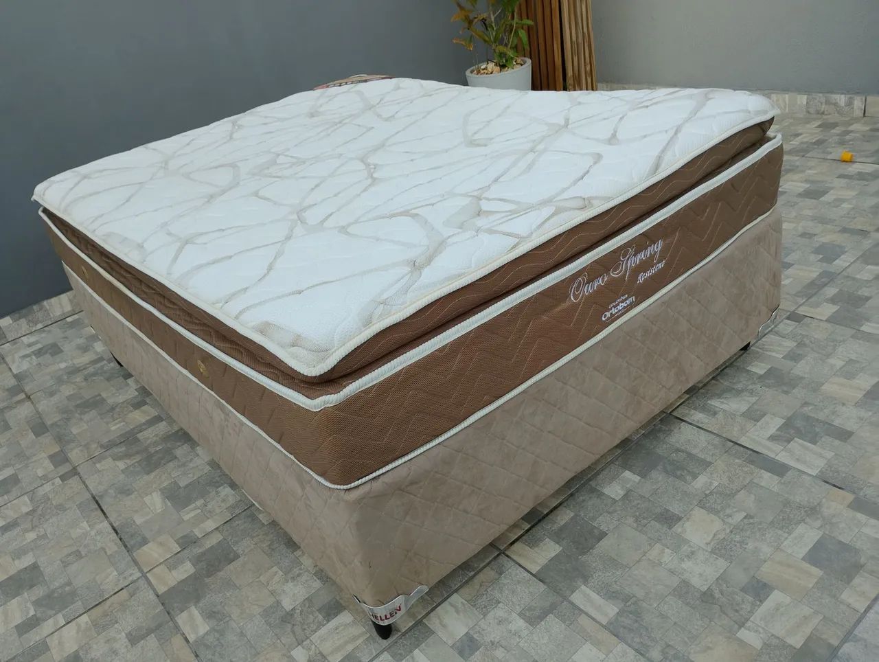 Cama box casal Ortobom impecável 