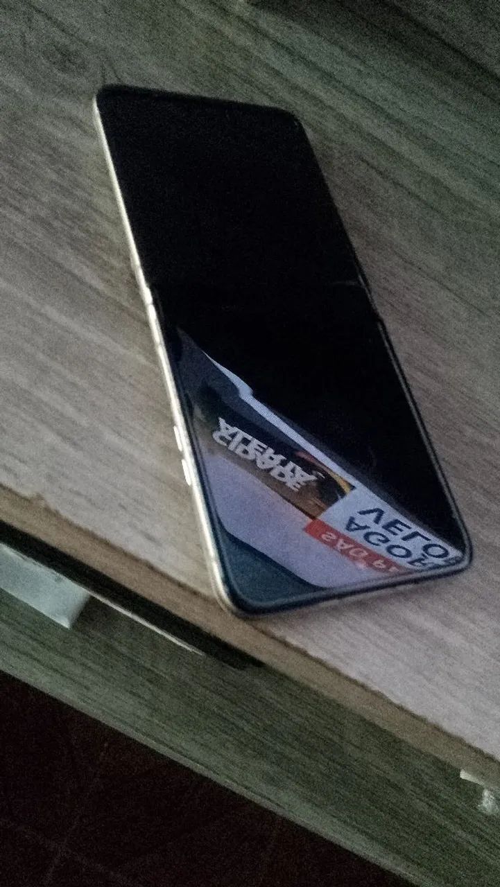 Celular Motorola razard 40  - Foto 2