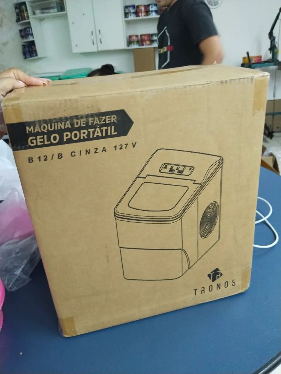 Máquina de fazer gelo 