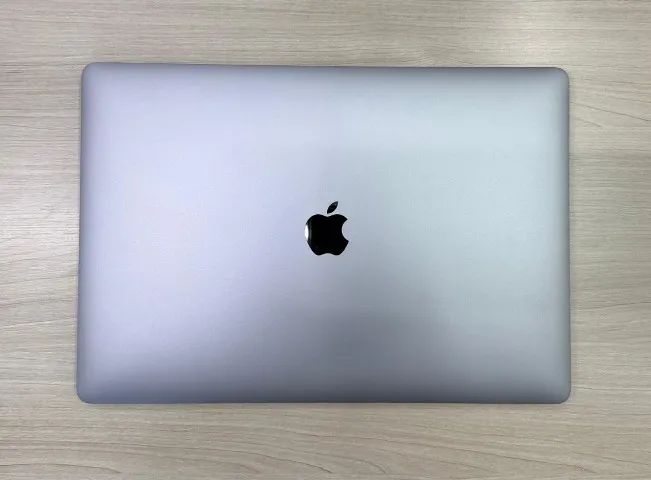 Apple MacBook Pro 15" Retina - Intel Core i9 - 32 GB - SSD 1 TB - Foto 2