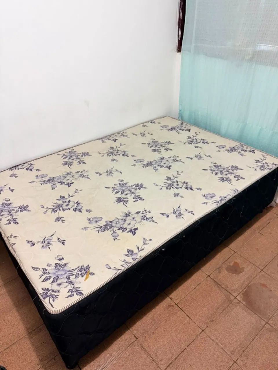 CAMA DE CASAL SEMI NOVA !!