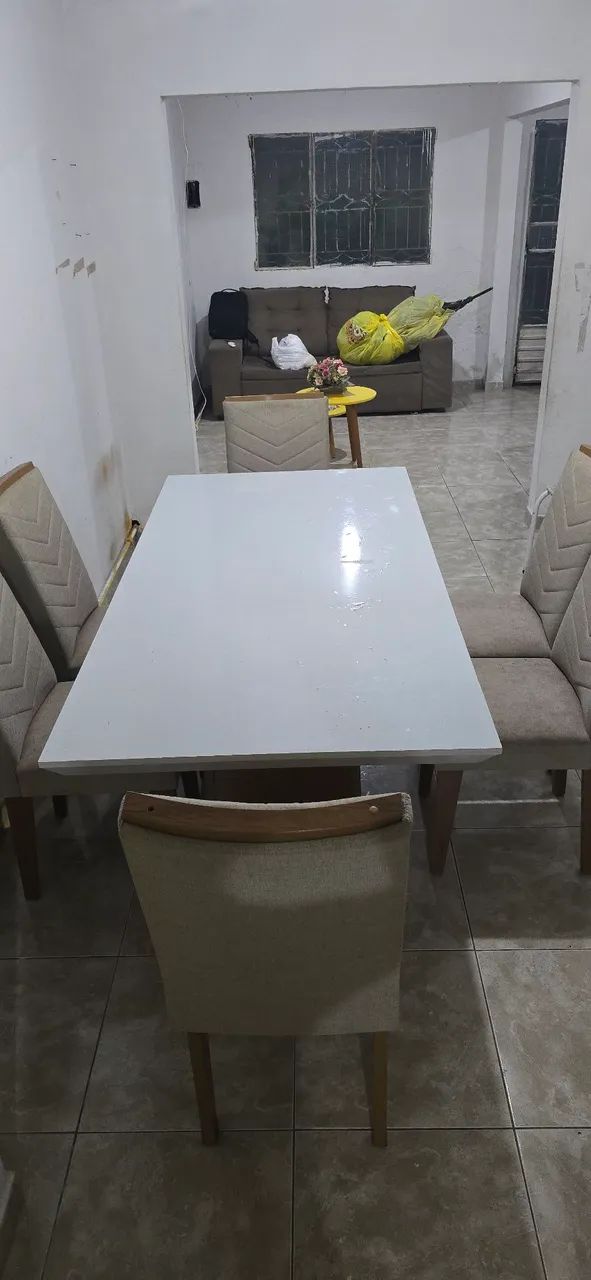 Mesa 6 cadeiras 