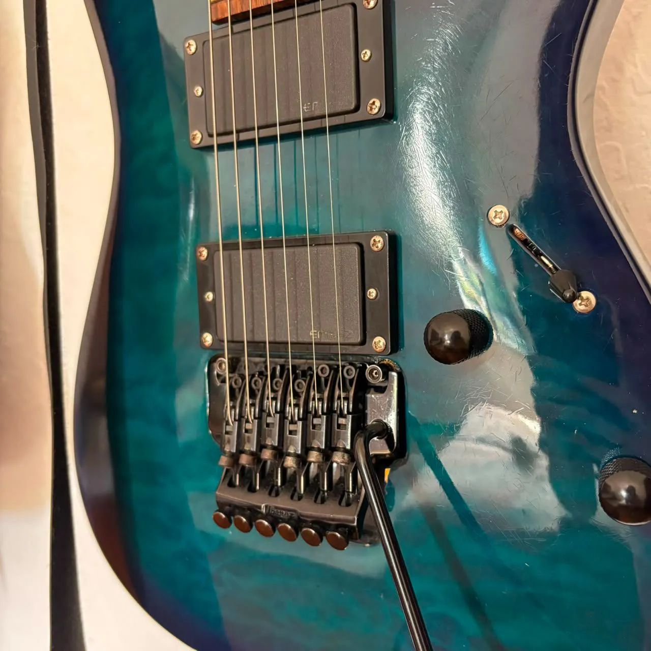 Ibanez RGA 42 Com EMG e ponte Edge - Foto 2