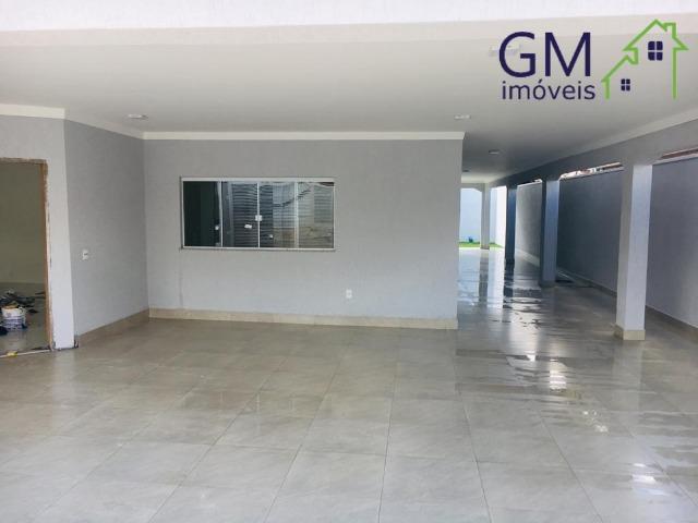 Casa a venda / Condomínio RK / 04 Quartos / Suíte / Churrasqueira