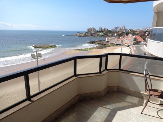 Apto de luxo de frente a praia com 3 suítes, 1 com ar e 2 vagas de garagem - Foto 12