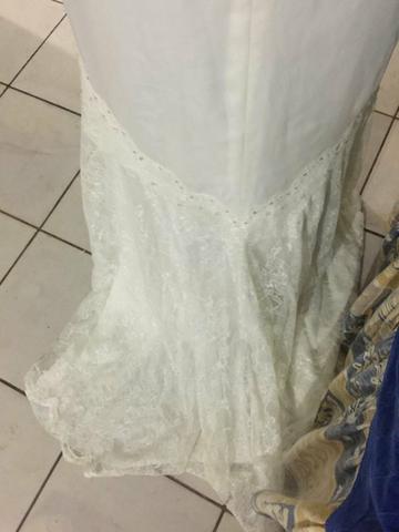 Vestido de noiva con aplicação de renda - Foto 3