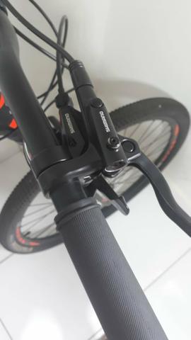 Bike aro 29 GTA freios hidráulicos Oportunidade - Foto 2
