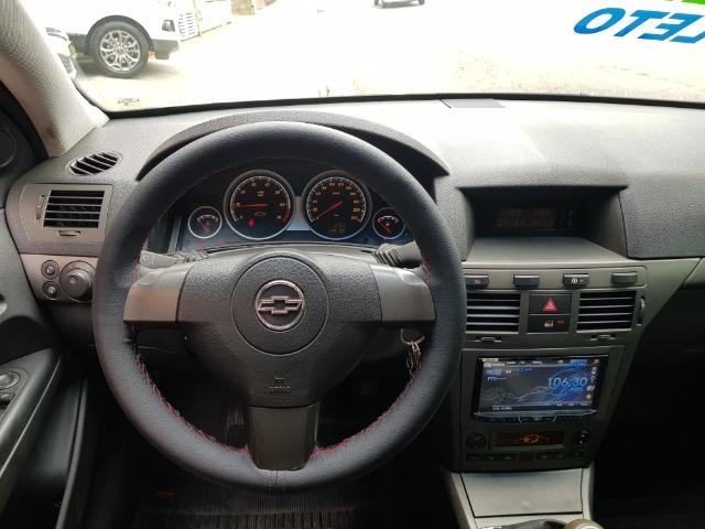 GM/ Vectra GT Bancos em Couro Manual Multimidia Pneus Novos Aceito Trocas e Financio - Foto 9