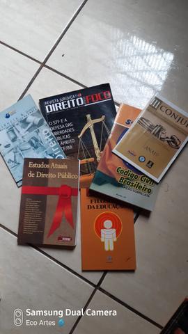 Livros de direito e advocacia. - Foto 2