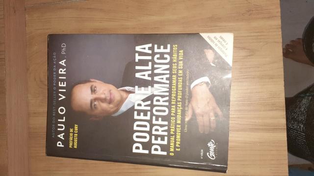 Vendo esse livro - Foto 2