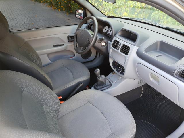 Renault clio 2011 apenas km 84.000 originais !! - Foto 9