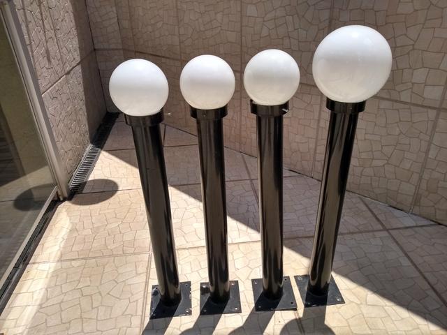 Mini postes de iluminação para jardim com globo