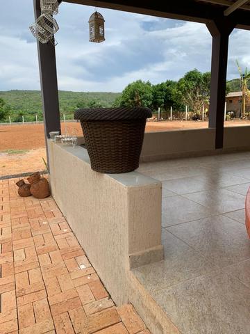 Oportunidade às margens do Lago Corumbá 3! 04 quartos, linda! - Foto 17