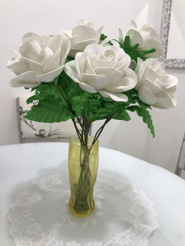 Vaso de rosas