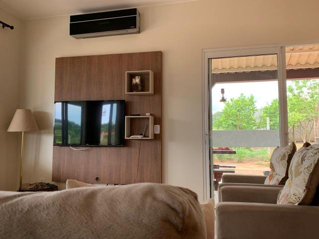 Oportunidade às margens do Lago Corumbá 3! 04 quartos, linda! - Foto 4