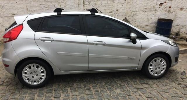Ford New Fiesta 1.5 Hatch / 2015. Única dona