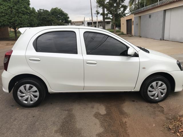 Toyota Etios - Foto 5